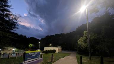 Light fixture at peach road park