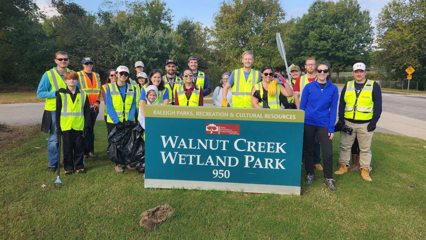 Hazen and Sawyer Cleanup Volunteers